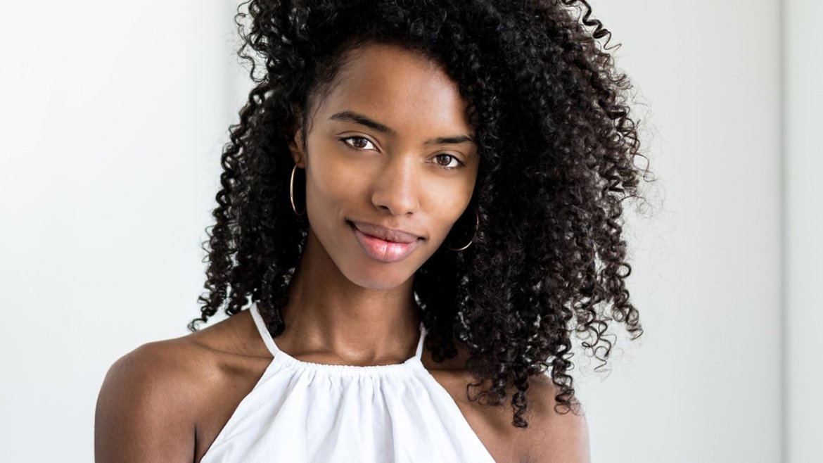 Loreal Paris BMAG Article Our Best Curly Hair Products D (1)