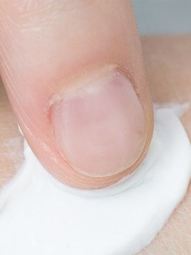 5 huidverzorgingstips om een gevoelige huid te kalmeren hero